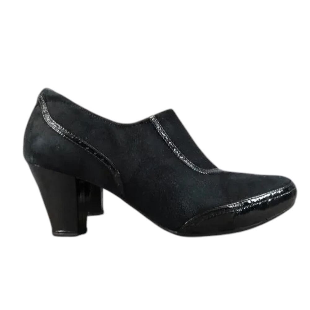 Clarks Shoes Womens 9 Artisan Heel Boot Leather Fashion Zip Classic Professional
